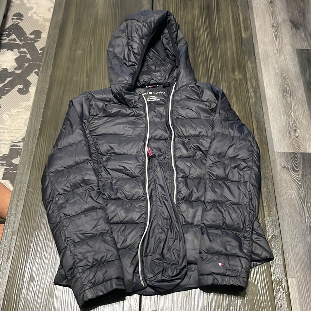Tommy Hilfiger light weight size M